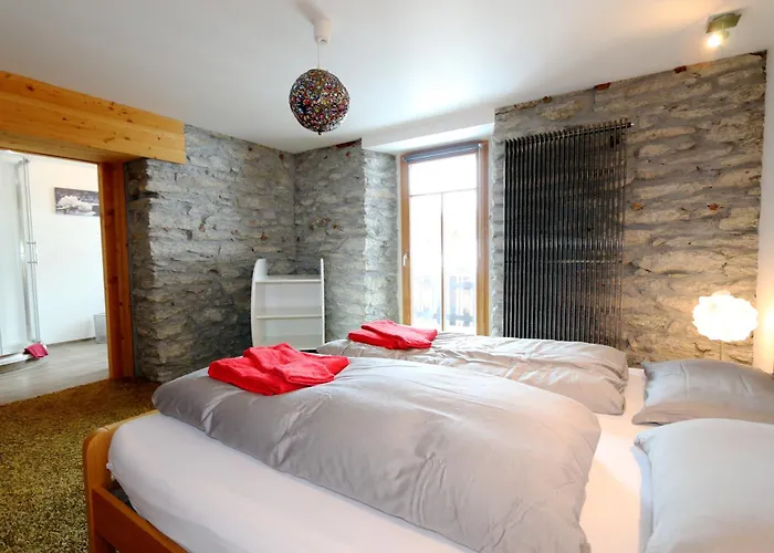 Stegmatte - Unique Luxury Triplex For 10 Persons * 萨斯费